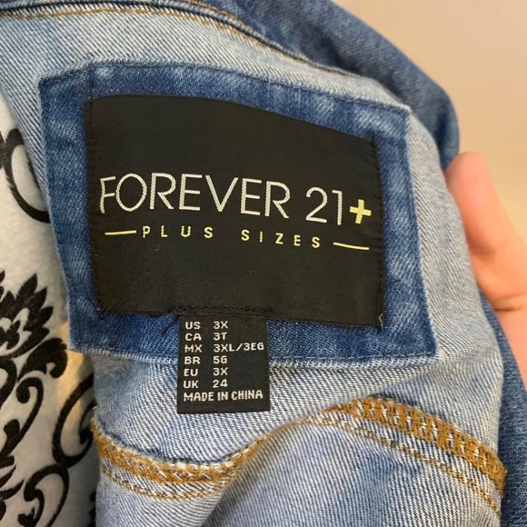 Forever 21 Plus size Jean jacket size 3XL - Picture 2 of 4